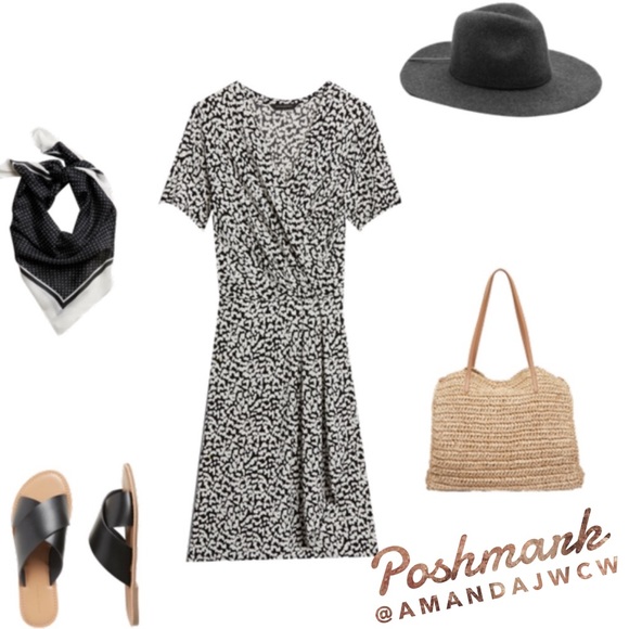 Banana Republic Pleated Wrap Dress - NWT! - Picture 3 of 11